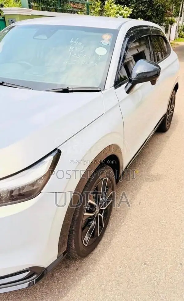 Honda Vezel 2025 SUV (Used)