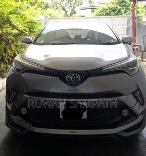 Toyota CHR 2017 SUV (Used)