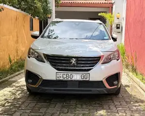 Peugeot 5008 2020 SUV (Used)