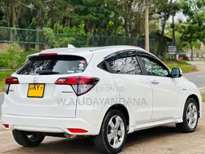 Honda Vezel 2014 SUV (Used)