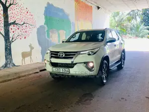 Toyota Fortuner 2018 SUV (Used)