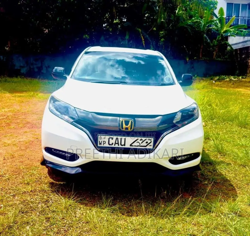Honda Vezel Rs Sensing 2017 SUV (Used)