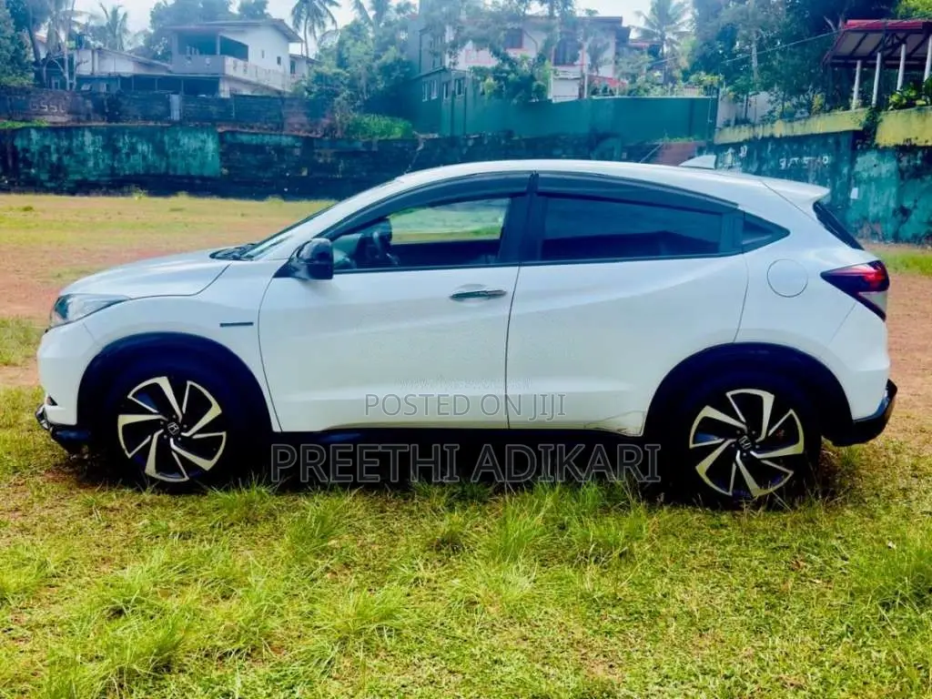 Honda Vezel Rs Sensing 2017 SUV (Used)
