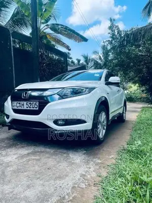 Honda Vezel 2014 SUV (Used)