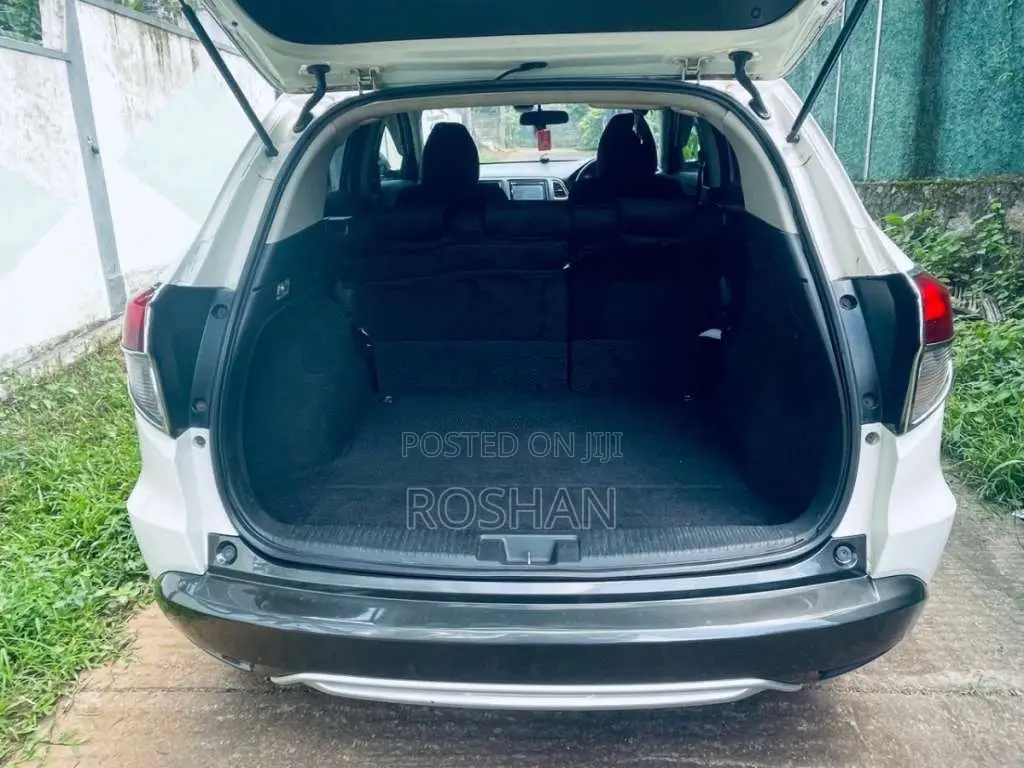 Honda Vezel 2014 SUV (Used)