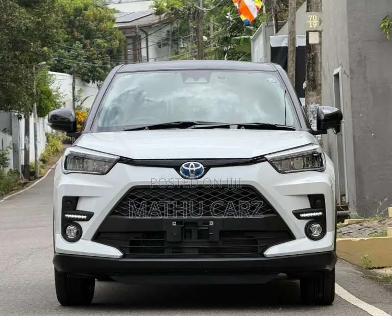 Toyota Raize 1 2L Blacktop 2025 SUV Unregistered (Recondition)
