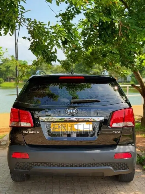 Kia Sorento 1 To 12 2011 SUV (Used)