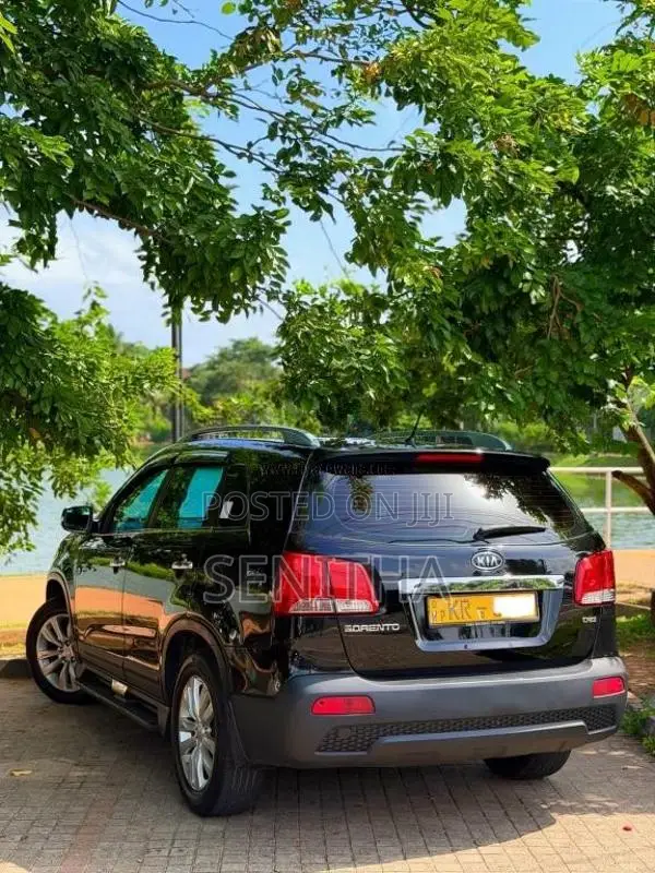 Kia Sorento 1 To 12 2011 SUV (Used)