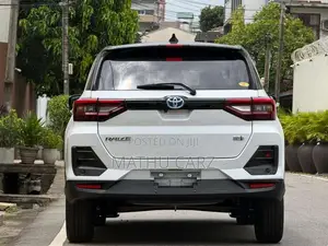 Toyota Raize 1 2L Blacktop 2025 SUV Unregistered (Recondition)