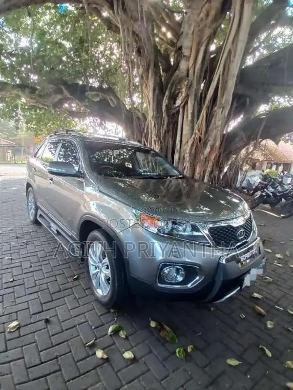 Kia Sorento 2011 SUV (Used)