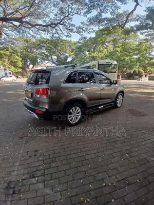 Kia Sorento 2011 SUV (Used)