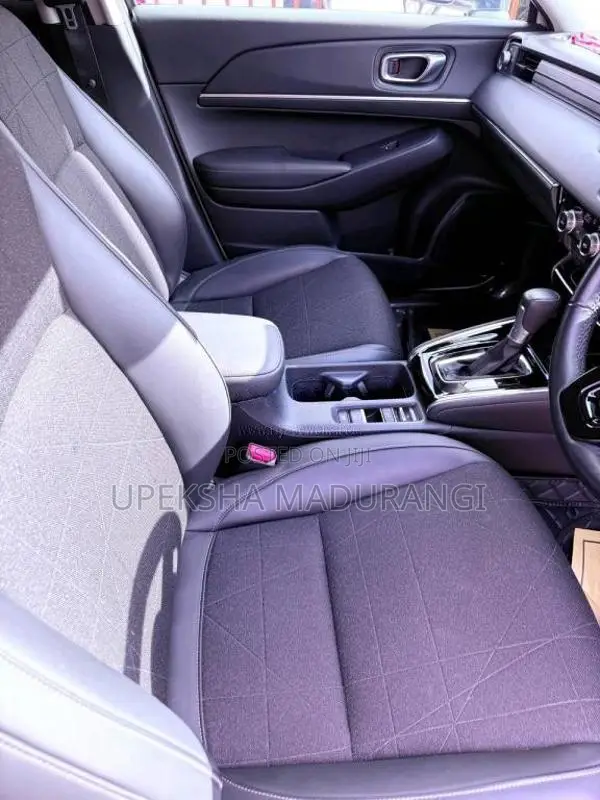 Honda VEZEL Z 2024 SUV (Used)