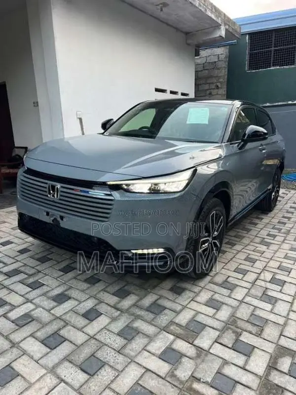Honda Vezel Z Play Moon Roof 2026 SUV Brand New