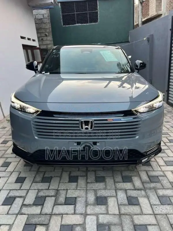 Honda Vezel Z Play Moon Roof 2026 SUV Brand New