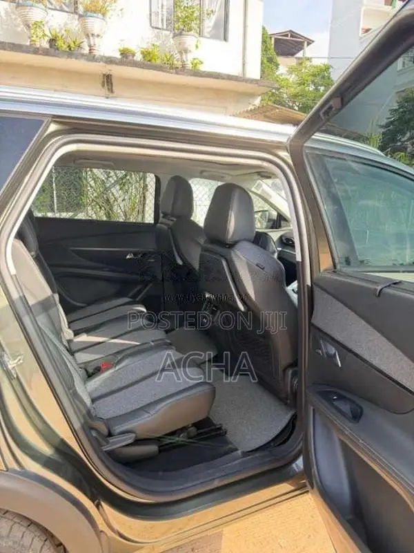 Peugeot 5008 2019 SUV (Used)