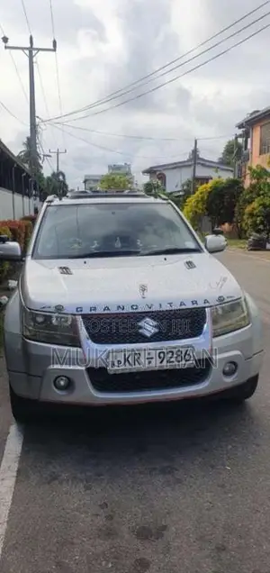Suzuki Grand Vitara 2011 SUV (Used)