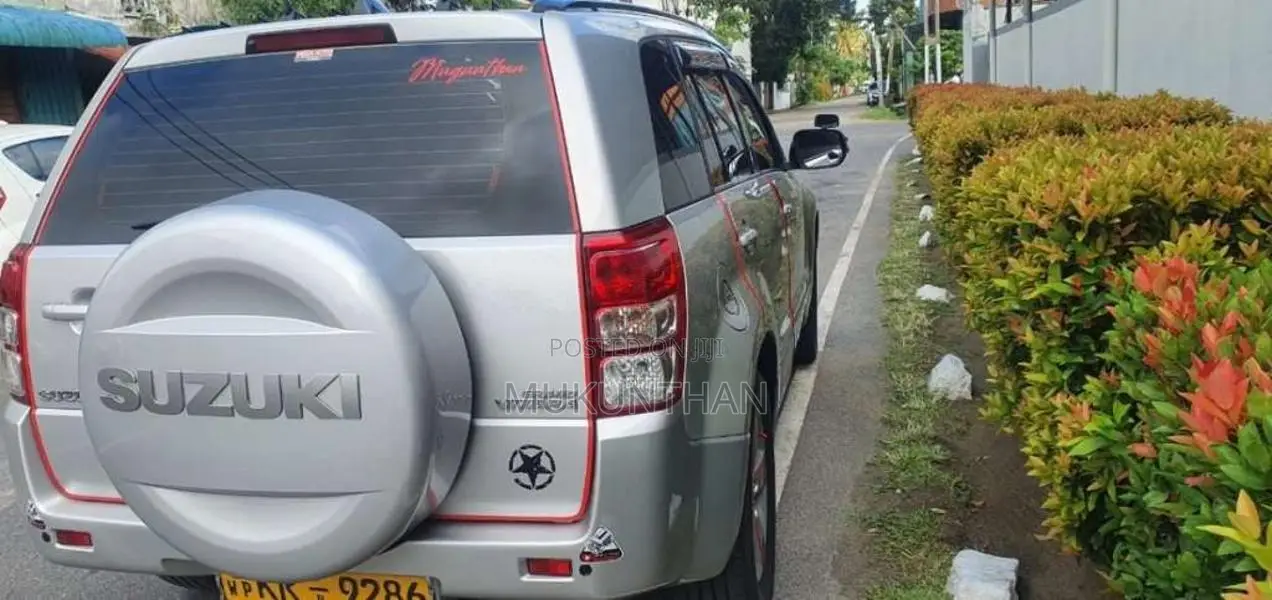 Suzuki Grand Vitara 2011 SUV (Used)