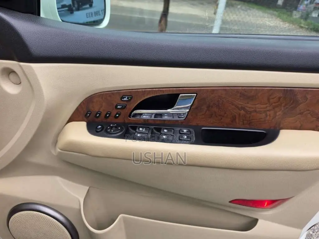 Micro Rexton 2017 SUV (Used)