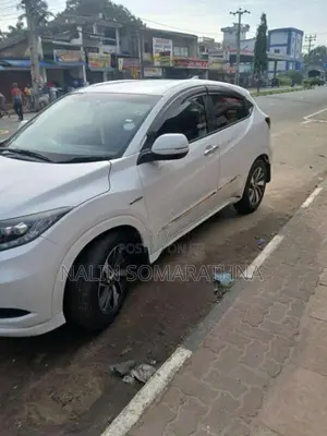 Honda Vezel 2014 SUV (Used)