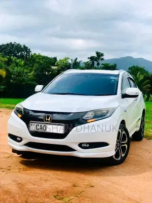 Honda Vezel Z 2015 SUV (Used)