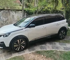 Peugeot 5008 2018 SUV (Used)