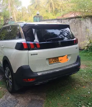 Peugeot 5008 2018 SUV (Used)