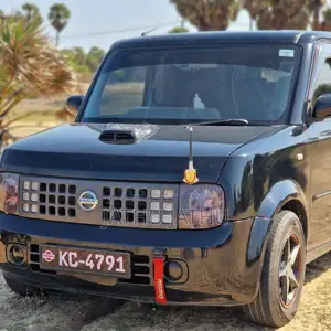 Nissan Cube 2003 SUV (Used)