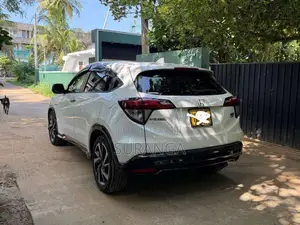 Honda Vezel 2017 SUV (Used)