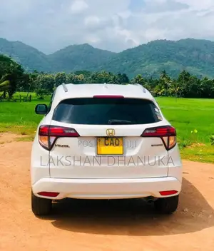 Honda Vezel Z 2015 SUV (Used)
