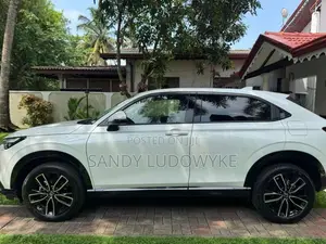 Honda Vezel Z Premium With 10 Speakers 2026 SUV Brand New