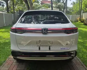 Honda Vezel Z Premium With 10 Speakers 2026 SUV Brand New