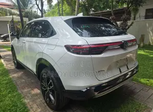 Honda Vezel Z Premium With 10 Speakers 2026 SUV Brand New