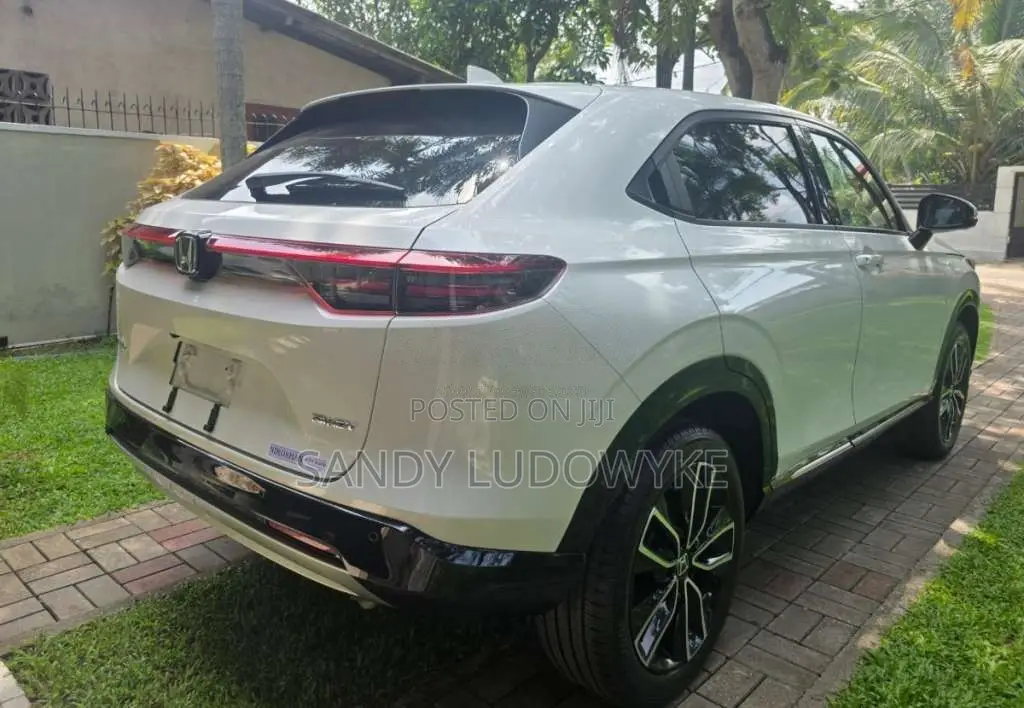 Honda Vezel Z Premium With 10 Speakers 2026 SUV Brand New
