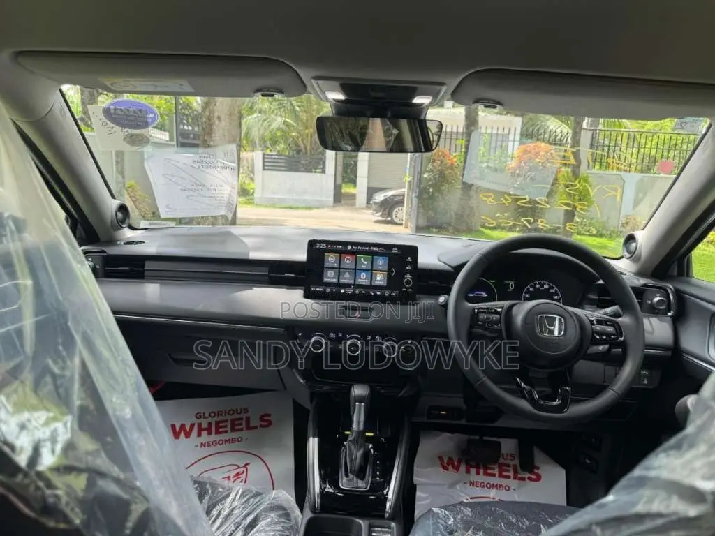 Honda Vezel Z Premium With 10 Speakers 2026 SUV Brand New