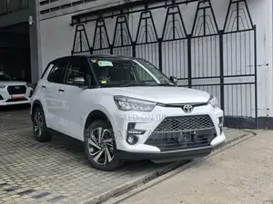 Toyota Raize 2025 SUV (Used)