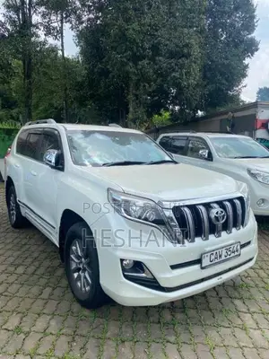 Toyota Land Cruiser 2017 SUV (Used)