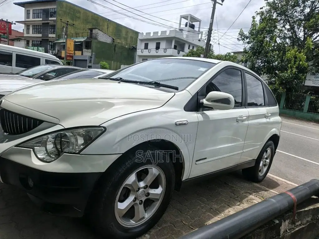 Micro Actyon 2012 SUV (Used)