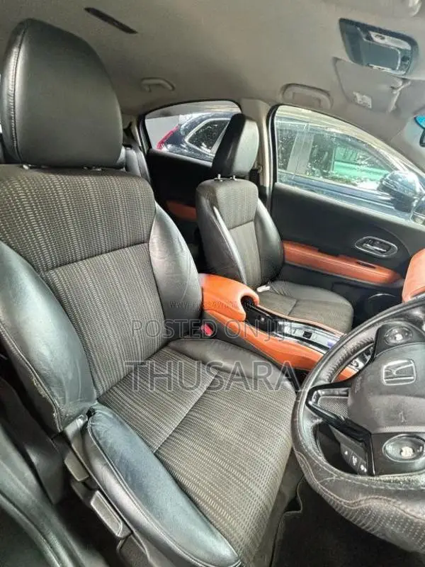 Honda Vezel 2015 SUV (Used)
