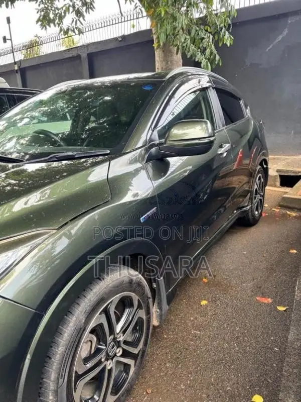Honda Vezel 2015 SUV (Used)