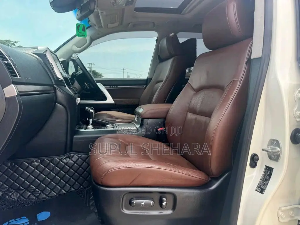 Toyota V8 2016 SUV (Used)