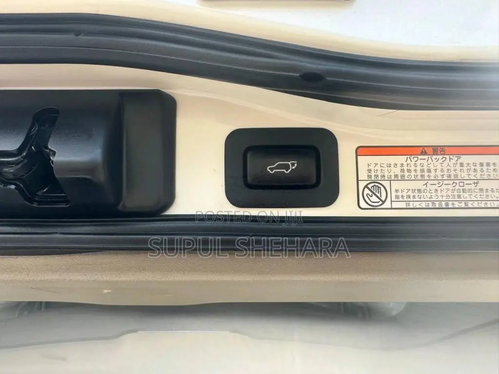 Toyota V8 2016 SUV (Used)