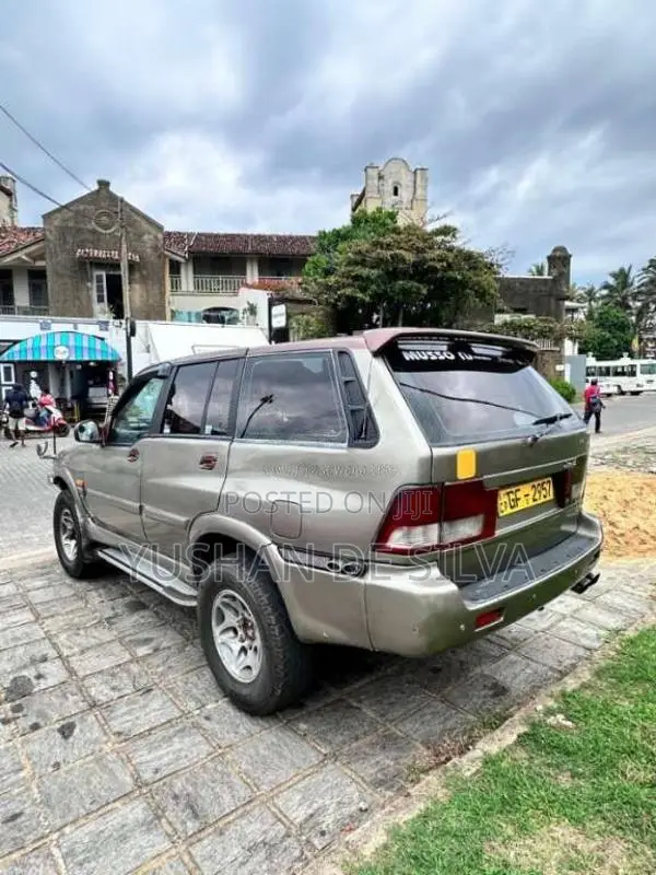 Mercedes-Benz Musso 2000 SUV (Used)