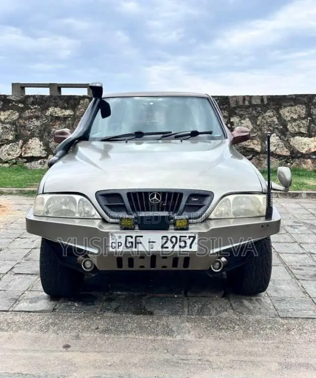 Mercedes-Benz Musso 2000 SUV (Used)