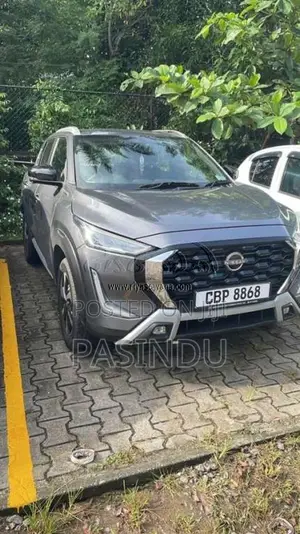Nissan Magnite 2025 SUV (Used)