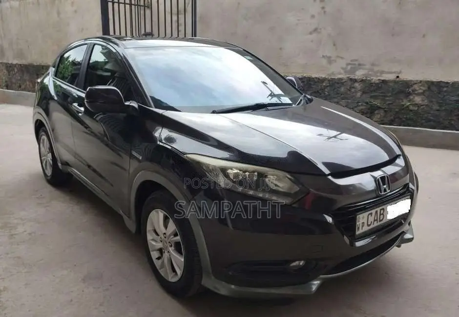 Honda Vezel 2014 SUV (Used)