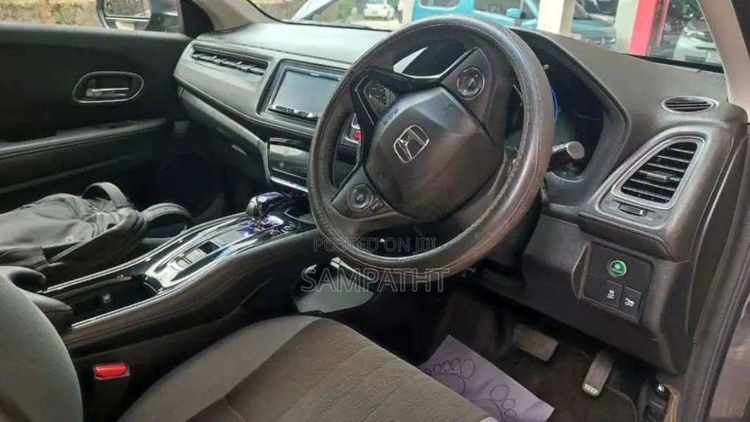 Honda Vezel 2014 SUV (Used)