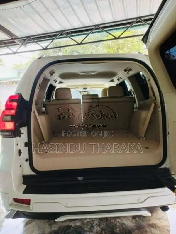 Toyota Land Cruiser 2023 SUV (Used)