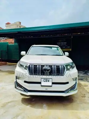 Toyota Land Cruiser 2023 SUV (Used)