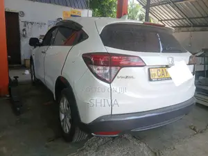 Honda Vezel 2016 SUV (Used)