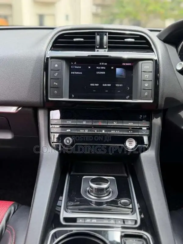 Jaguar F Pace 2017 SUV (Used)